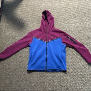 Nike tech blue and purple size Large L